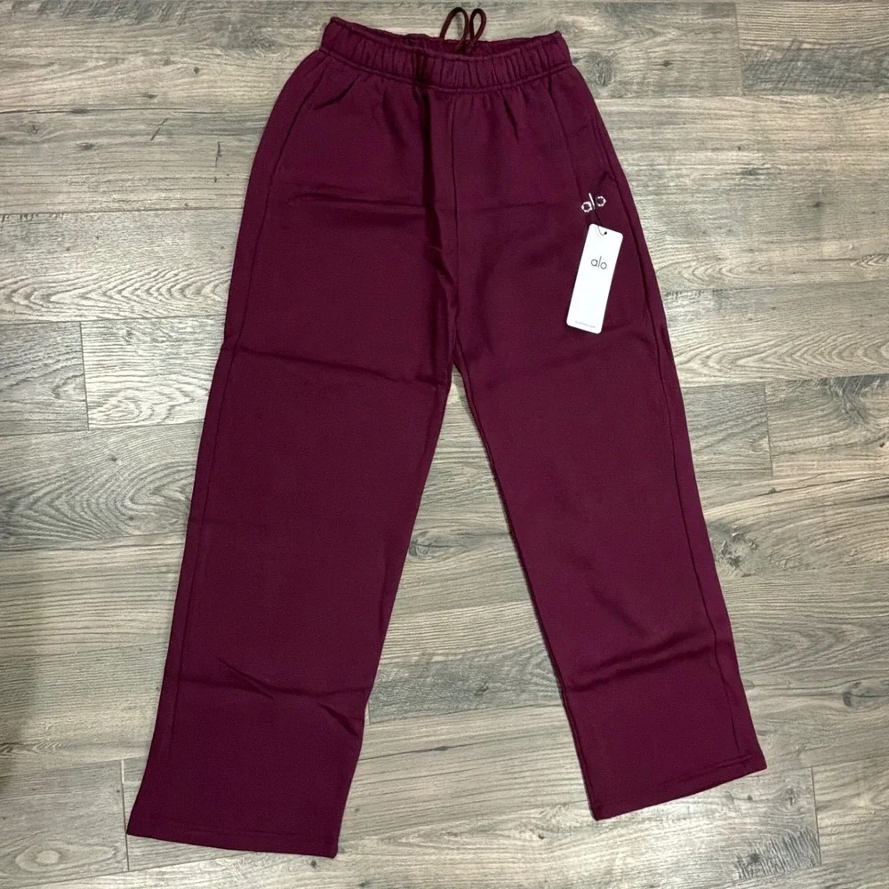 Alo Yoga Accolade‎ Straight Leg Sweatpant Wine Red Fleece Pants Medium NEW